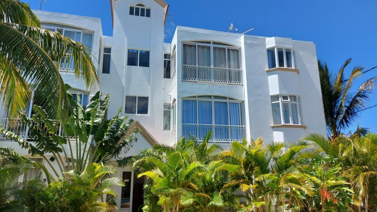 Tropical Palms Apartment Mauritius Pointe aux Canonniers Exterior photo